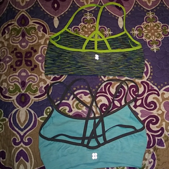 2 Sweaty Betty Sports Bra - Picture 3 of 4